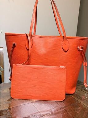 Louis Vuitton Epi Neverfull Textured Tote Bag with Zip Pouch - Women